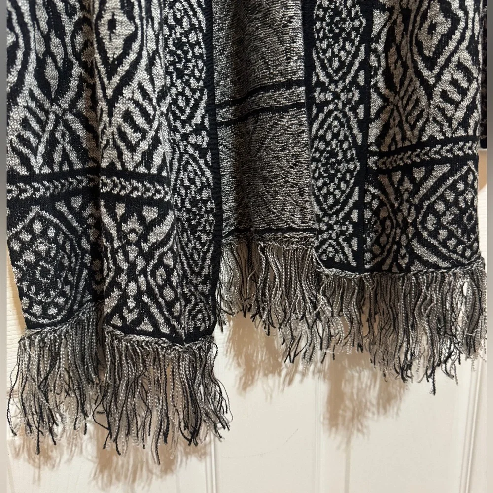 Ruby Rd. Aztec pattern cardigan size petite medium - Picture 5 of 6